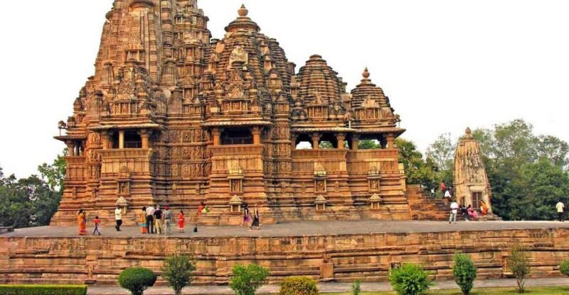 Khajuraho: Full Day Private Tour of Kamasutra Temples - Guided Experience Details