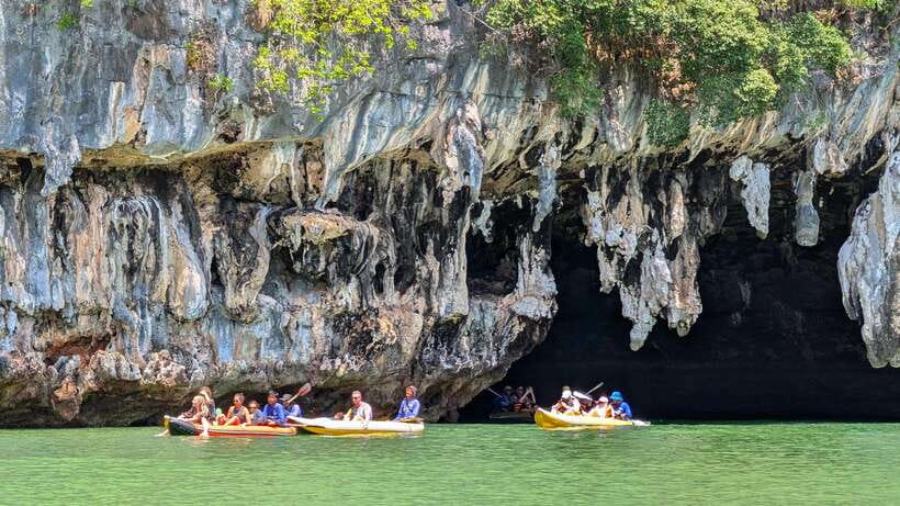Khao Lak: Private Tour James Bond, Ko Panyi & Samet Nangshe - Optional Kayaking in Phang Nga Bay