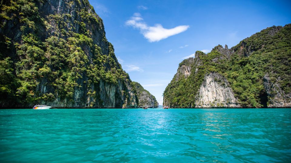 Khaolak: Maya, Phi Phi, and Khai Island With Buffet Lunch - Exploring Maya Bay