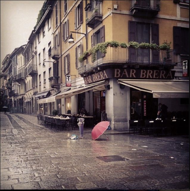 Kick off Walking Tour of Milan - Experience and Authenticity