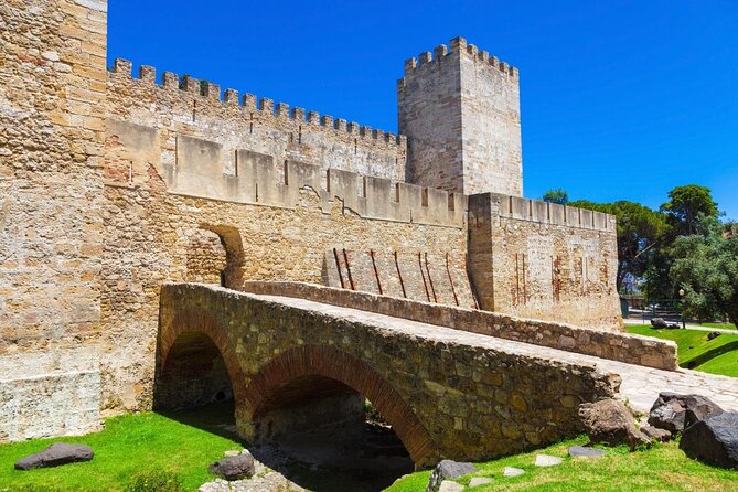 Kickstart Your Trip In Lisbon - Key Points