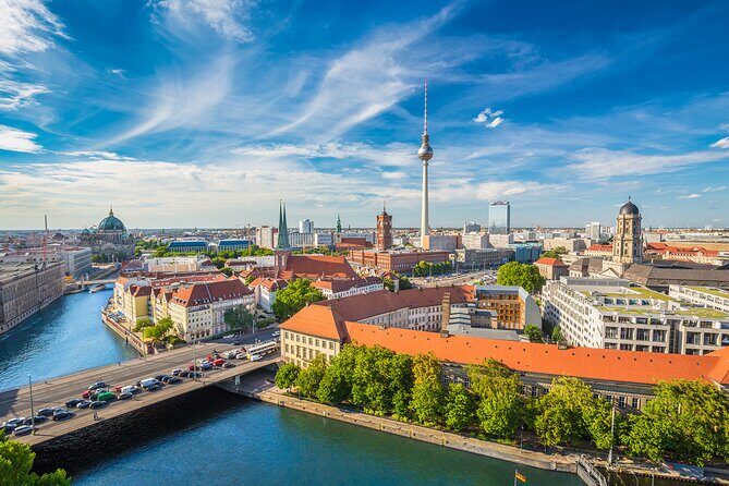 Kid-friendly Berlin City Center Highlights Tour for Families - Authentic Feedback and Experiences