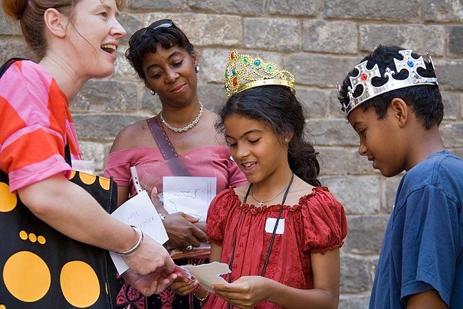 Kids and Family Gothic Quarter Walking Tour in English - Tour Logistics