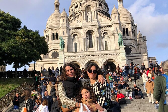 -Kids Friendly- Eat, Play, Love Montmartre: 3H Walking Food Tour - Fun Activities for Kids