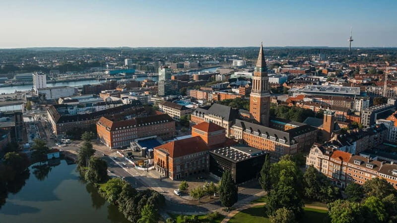 Kiel: 2-hour Best Intro Walking Tour with a Local - Key Points