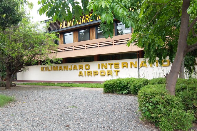 Kilimanjaro Airport Taxi To/From Moshi Town/Arusha Town - Service Features