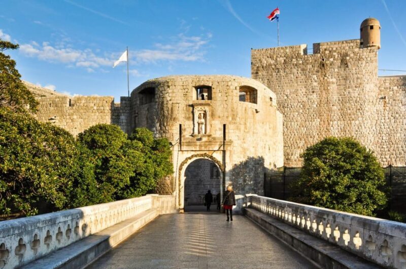 Kings & Dragons: A Game of Thrones Private Tour in Dubrovnik - Key Points