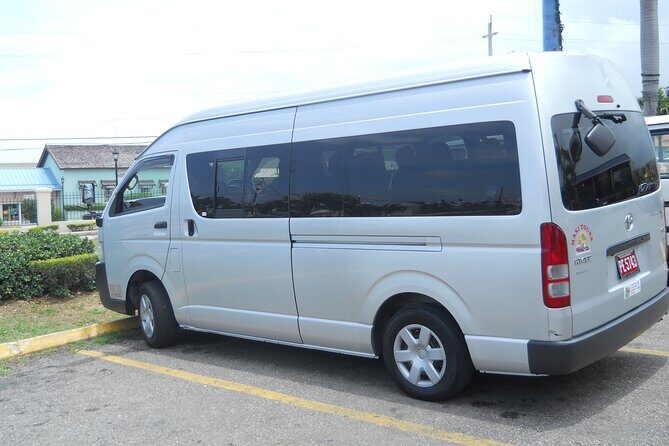 Kingston Airport Transfers to Runaway Bay - Who Is This Transfer Best Suited For?