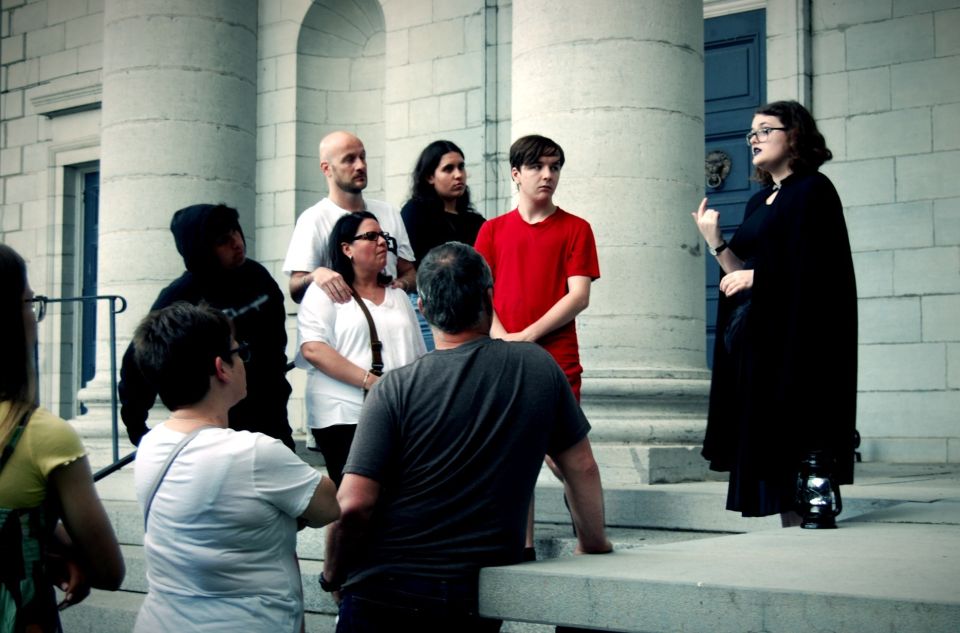 Kingston: Haunted Night Walking Tour - Haunted Hotels and B&Bs