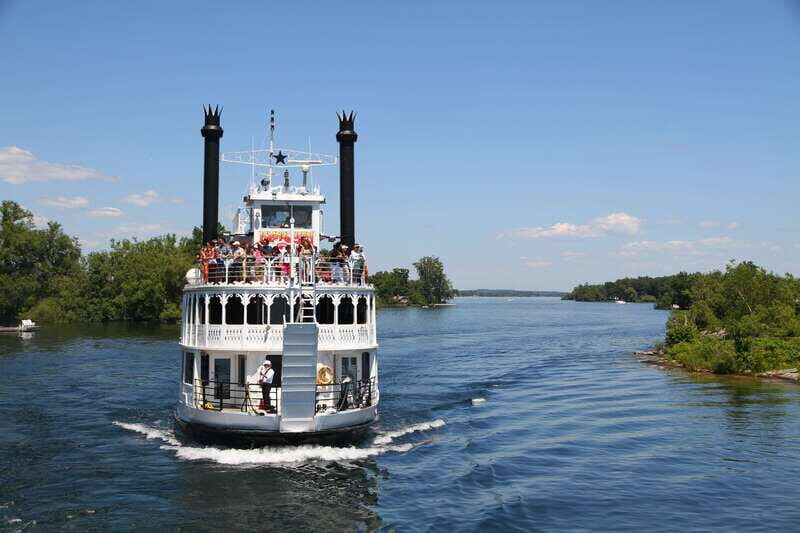 Kingston: Lunch Cruise of Thousand Islands - An Authentic Look at the Cruise Experience