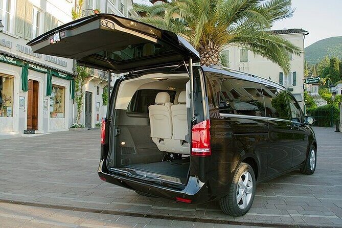 Kingston to Ocho Rios Round Trip Transfer - Key Points