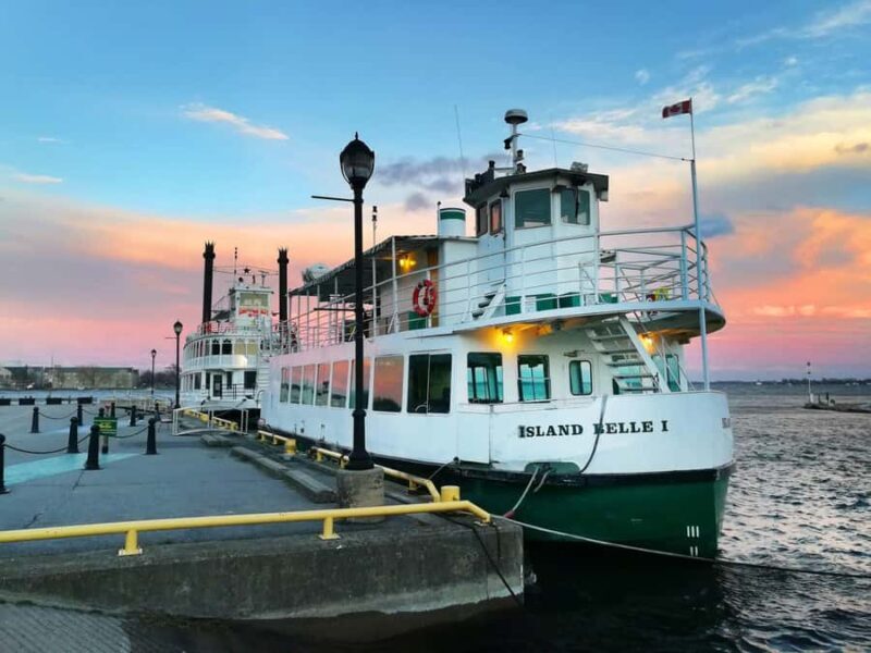 Kingston: Waterfront Sunset Cocktail Cruise - The Good and the Not-So-Good