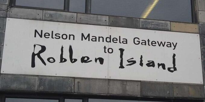 Kirstenbosch, Robben Island & Two Oceans Aquarium Day Tour - The Sum Up