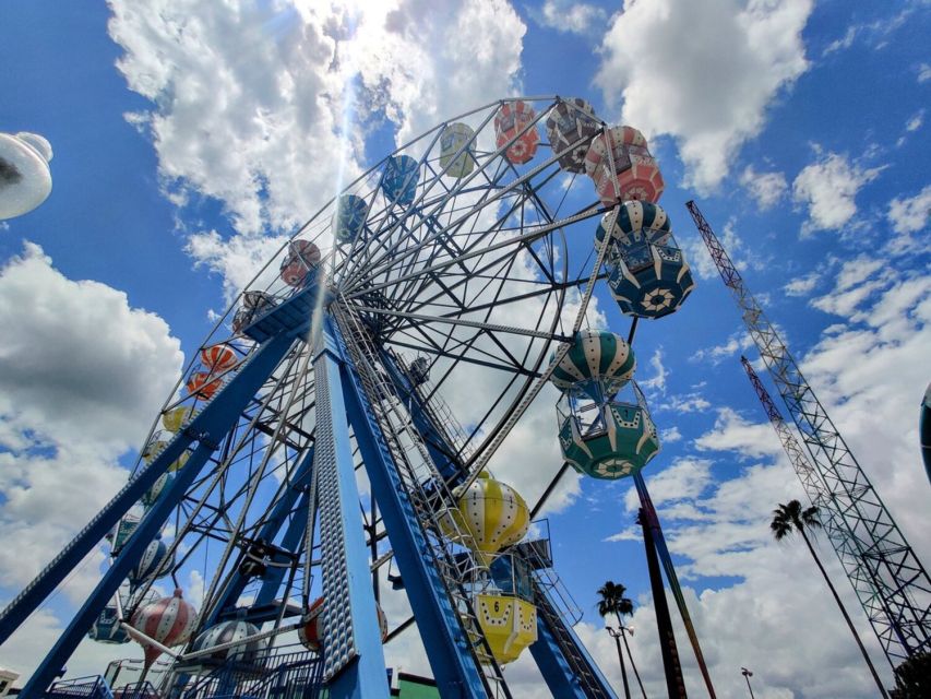 Kissimmee: Old Town Ferris Wheel, Attractions, and Dinner - Holiday Events and Celebrations