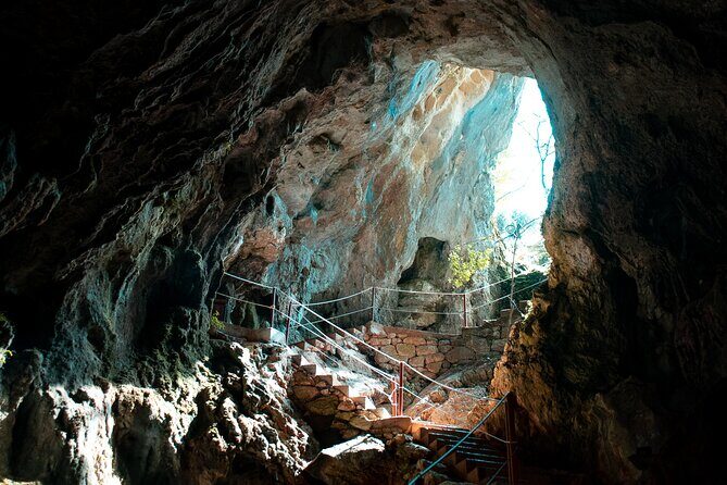 Klis Fortress, Stella Croatica and Vranjaca Cave Private Tour - Practical Details and What to Expect