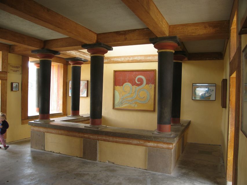 Knossos Palace & Heraklion Full-Day Tour from Rethymno Areas - Exploring Crete’s Minoan Past: A Detailed Look at the Knossos & Heraklion Full-Day Tour from Rethymno