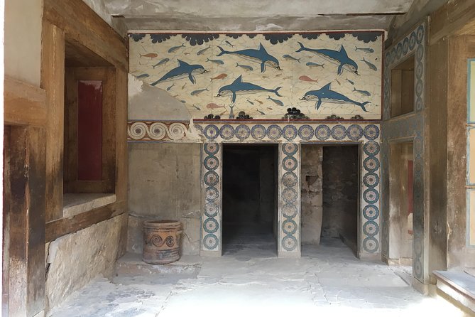 Knossos Palace & the Archaeological Museum of Heraklion (With Transfer) - Included in the Tour