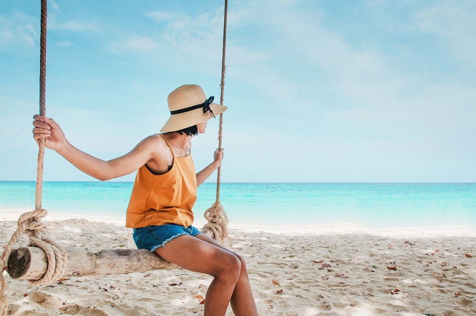 Ko Lanta: Private Exclusive Longtail to Ko Rok With Lunch - Exploring Ko Rok Islands