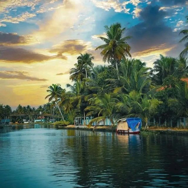 Kochi: Backwater Cruise With Cloth Weaving, Spinning & Lunch - Key Points