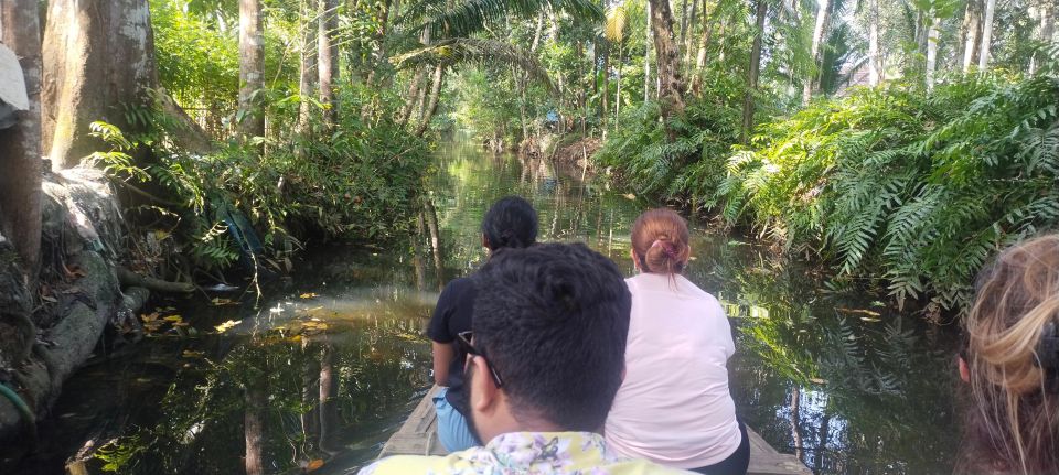 Kochi: Backwater Cruise With Cloth Weaving, Spinning & Lunch - Local Culture and Crafts