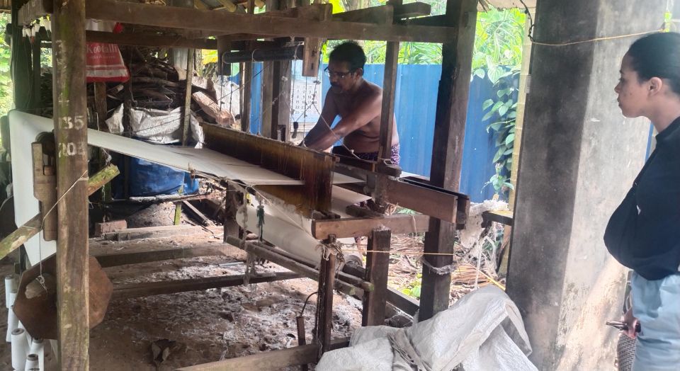 Kochi: Backwater Cruise With Cloth Weaving, Spinning & Lunch - Booking and Cancellation Policies