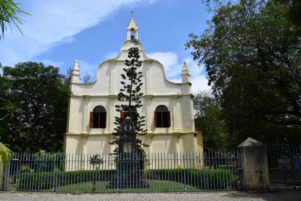 Kochi: Full-Day Private City Tour With Guide and Transfers - Historical Landmarks