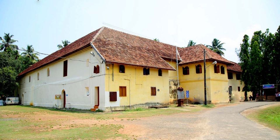 Kochi: Full-Day Private City Tour With Guide and Transfers - Booking and Cancellation Policy