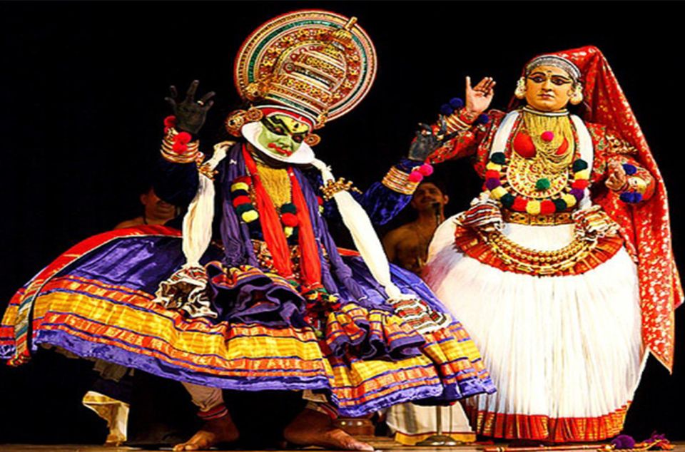 Kochi: Kathakali Evening Dance Show W/ Dinner & Transfer - Key Points