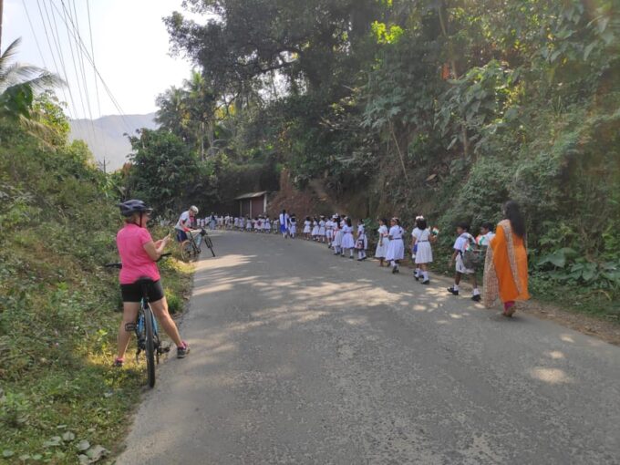 Kochi to Thattekkad/ Kallarkutty/ Munnar Tour (One Way Trip) - Booking Information