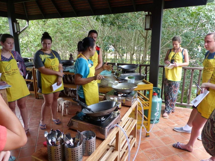 Koh Lanta: Evening Course at Lanta Thai Cookery School - Booking Information