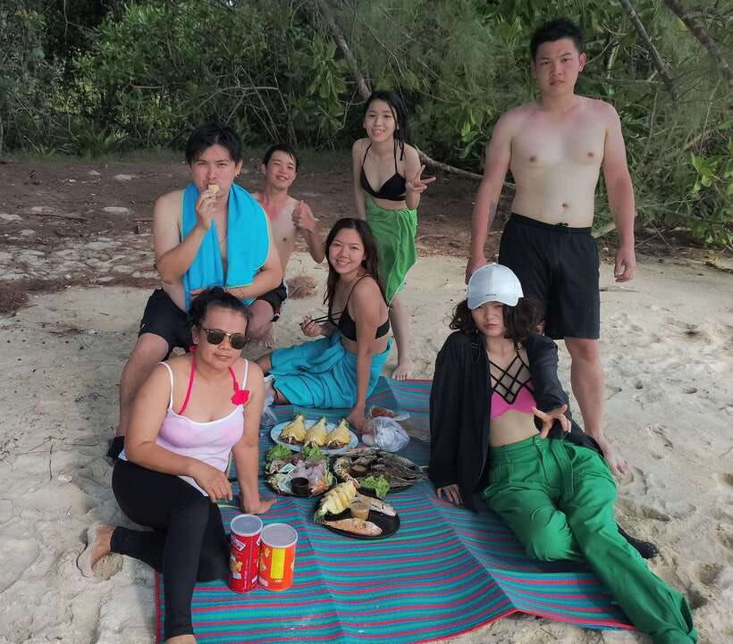 Koh Lipe: 3 Island Snorkeling & Fishing Tour - Snorkeling Excursion