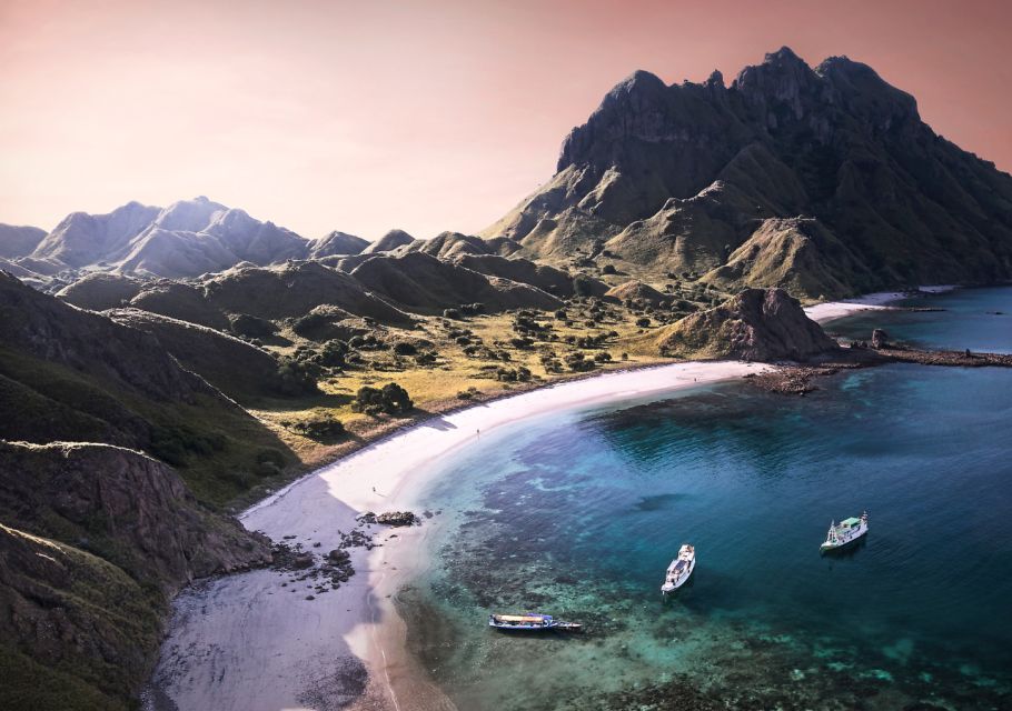 Komodo Islands: 2D1N Speedboat Tour, Land Tour & Hotel Stay - Tour Schedule and Details