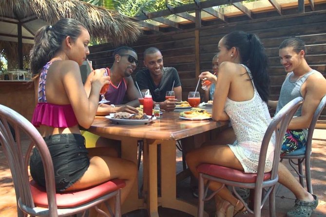 Konoko Falls and Garden Tour From Kingston - Exploring Konoko Falls