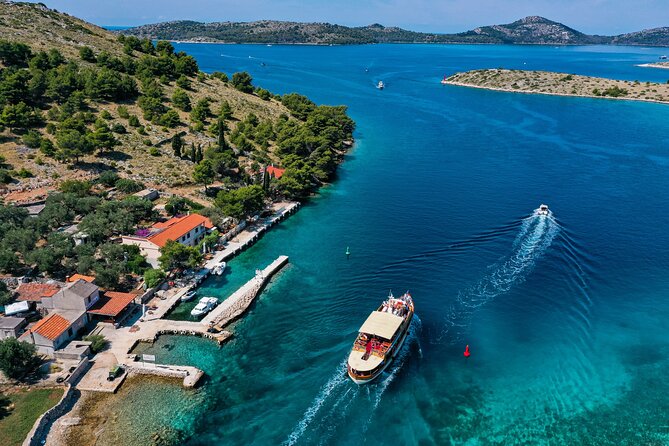 Kornati National Park and Nature Park TelašćIca Full-Day Trip From Zadar - Onboard Amenities and Services