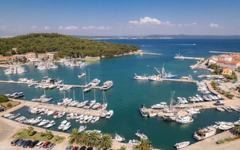 Kornati National Park to island Mana & Kukljica & Beach Loje - Key Points