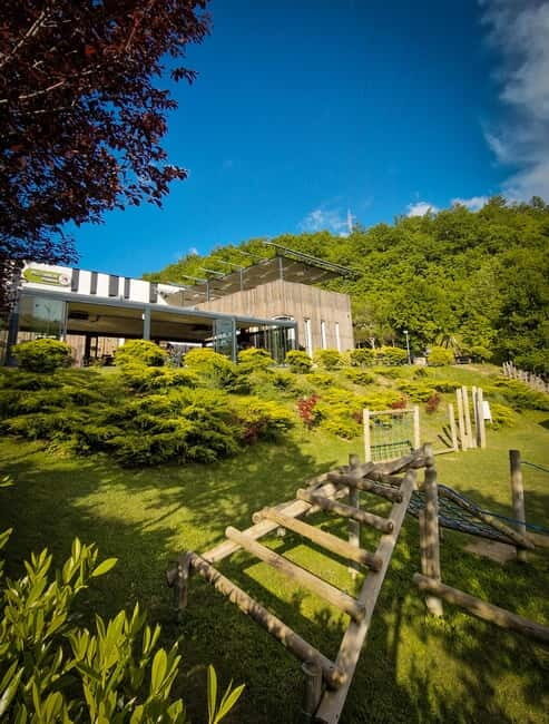 Kosovo: Bear Sanctuary Prishtina, (guided tour & shuttle) - Is this tour worth it?