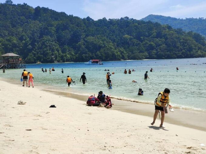 Kota Kinabalu: Twin Island Day Trip Tour ( Sapi & Manukan ) - Frequently Asked Questions