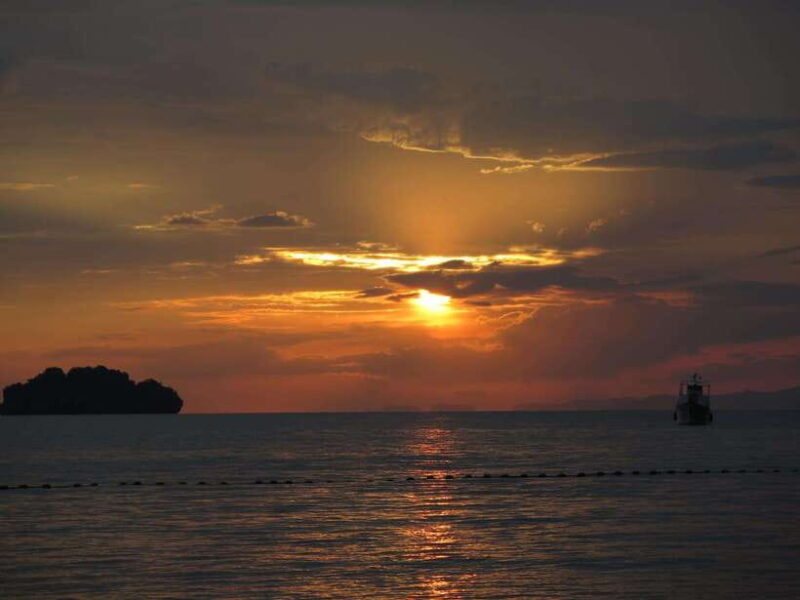 Krabi: 4 Island-Hopping Sunset Boat Tour With Night Snorkel - Important Information for Participants