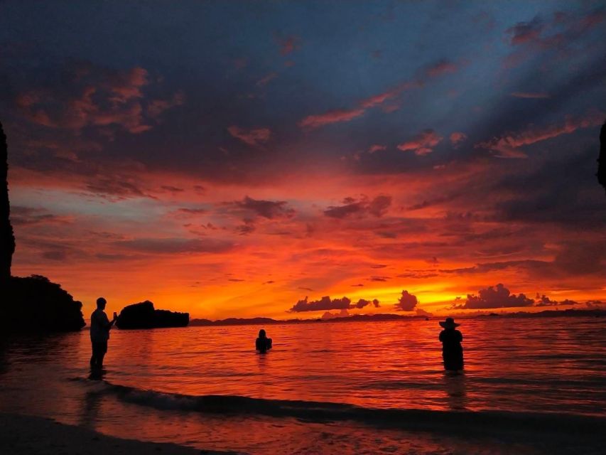 Krabi: 7 Islands Sunset Longtail Tour With Luminescent Swim - What to Bring