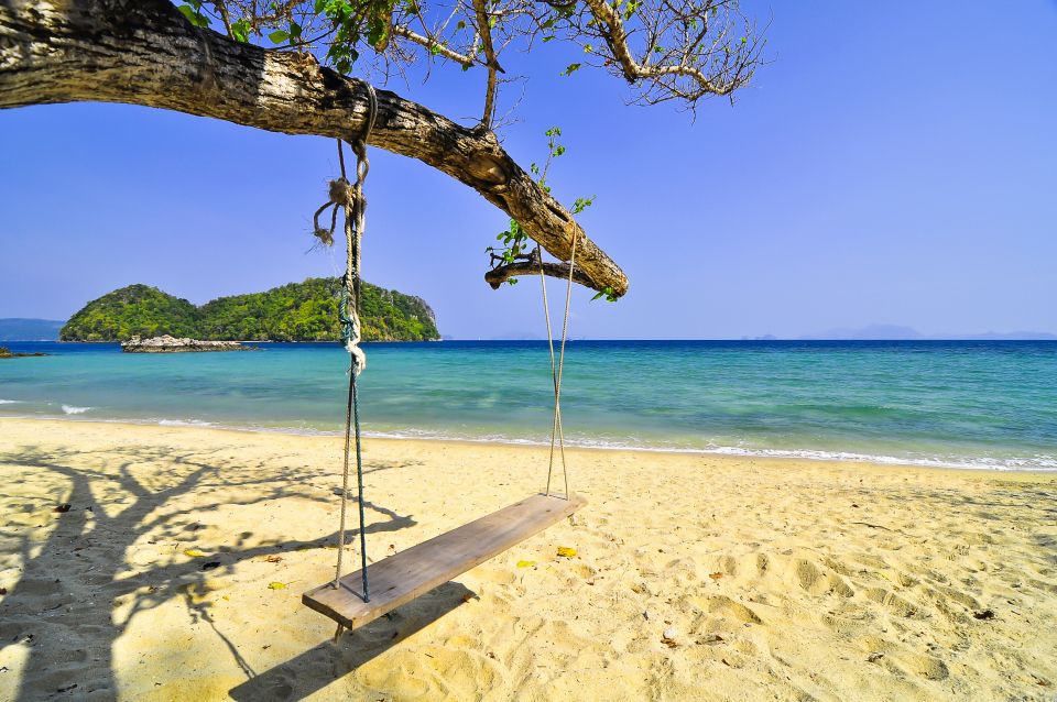 Krabi: Full-Day Tour to Koh Hong and Surrounding Islands - Rai Island Shoreline