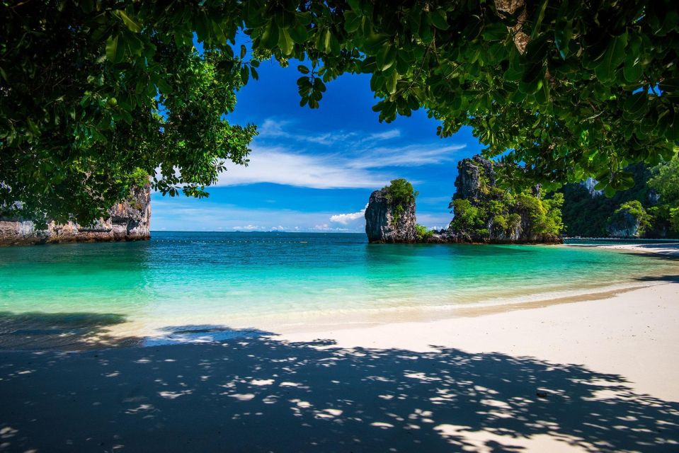 Krabi Hong Island by Luxury Vintage Boat - Key Points