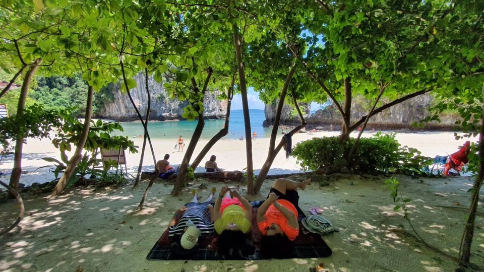 Krabi: Hong Islands Day Trip by Speedboat With Lunch - Key Points