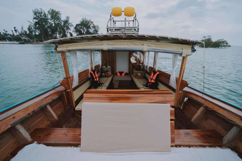 Krabi: Phi Phi by Luxury Longtail Boat Private Day Tour - Exploring Bamboo Island