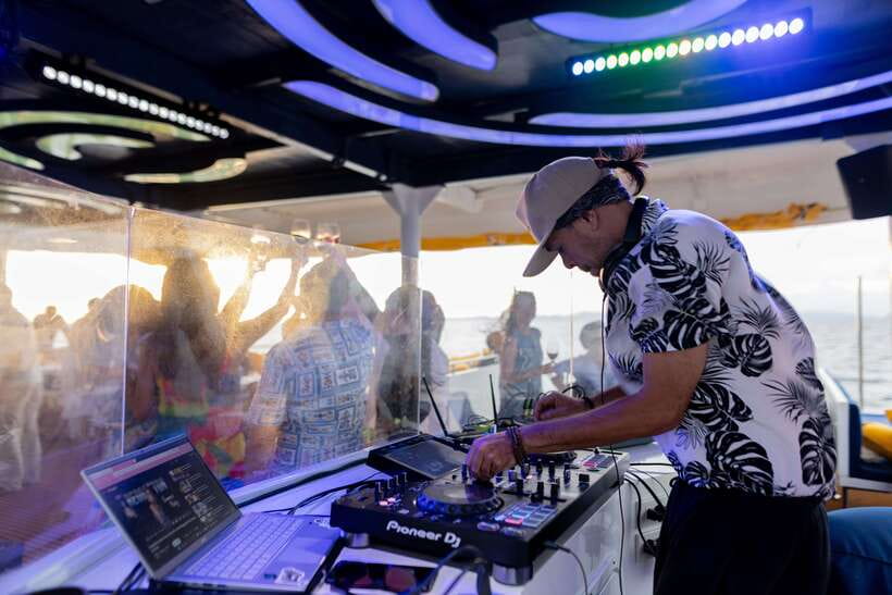 Krabi: Phi Phi Island Luxury Sunset Cruise by Meka Catamaran - Customer Feedback and Reviews
