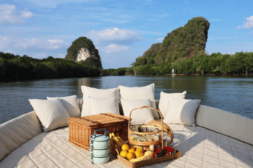 Krabi: Premium Private Speedboat 4 Island/Hong Island Tour - Key Points