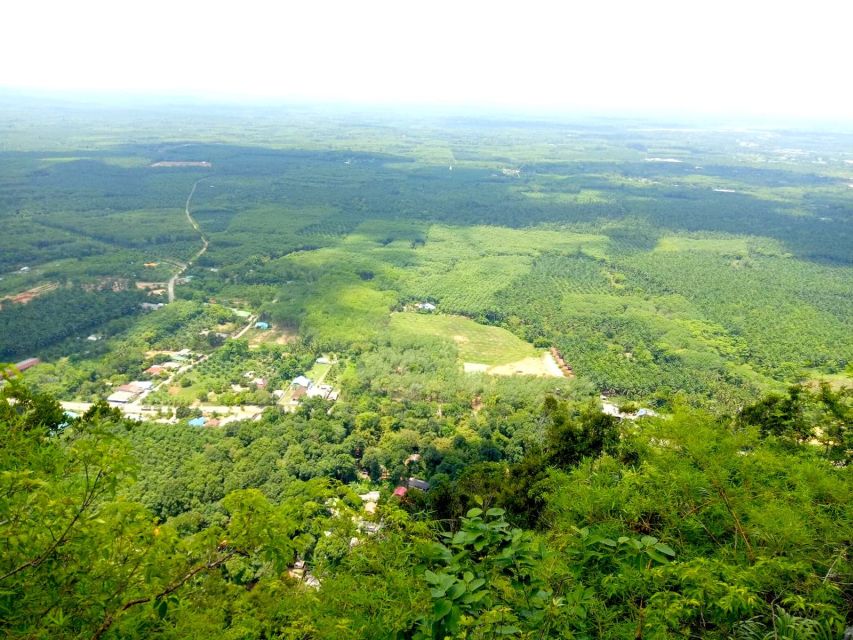 Krabi: Private Trip to Tiger Cave Temple & Waterfall - Emerald Pool