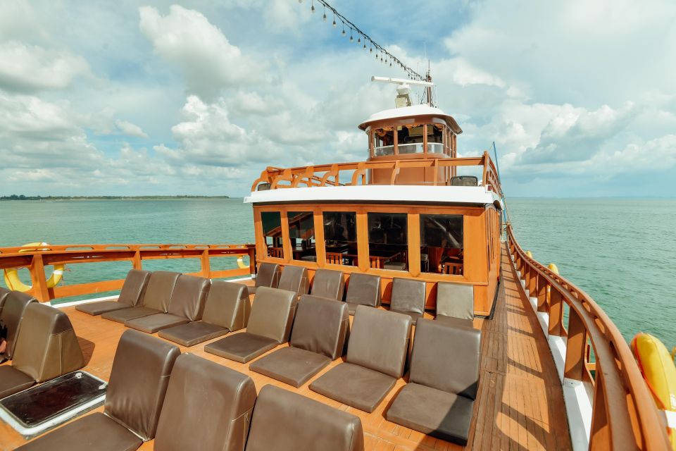 Krabi: Romantic Sunset Cruise by M/Y Lalida - Railay Beach and Phra Nang Cave