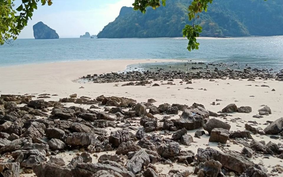 Krabi: Seven Islands Snorkel Cruise With Dinner - Picturesque Chicken Island and Ko Ma Tang Ming