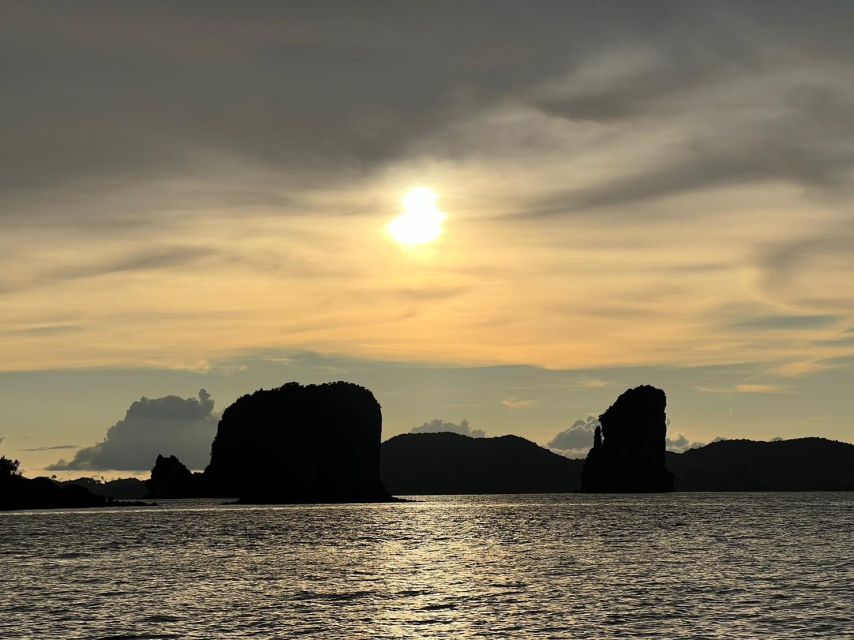 Krabi: Sunset Hong Island By Luxury Vintage Boat With BBQ - Bioluminescent Plankton Experience
