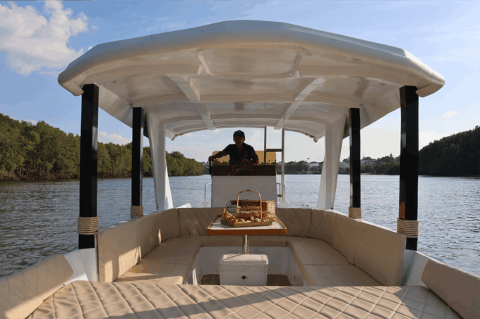 Krabiras Luxury Full-Day Speedboat Escape to Four Islands - Pickup and Transfers